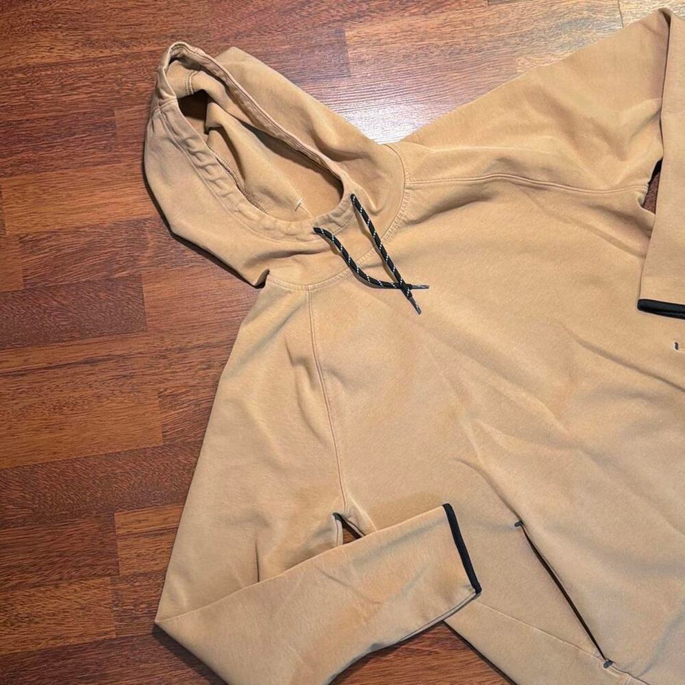 Old navy tan cream
